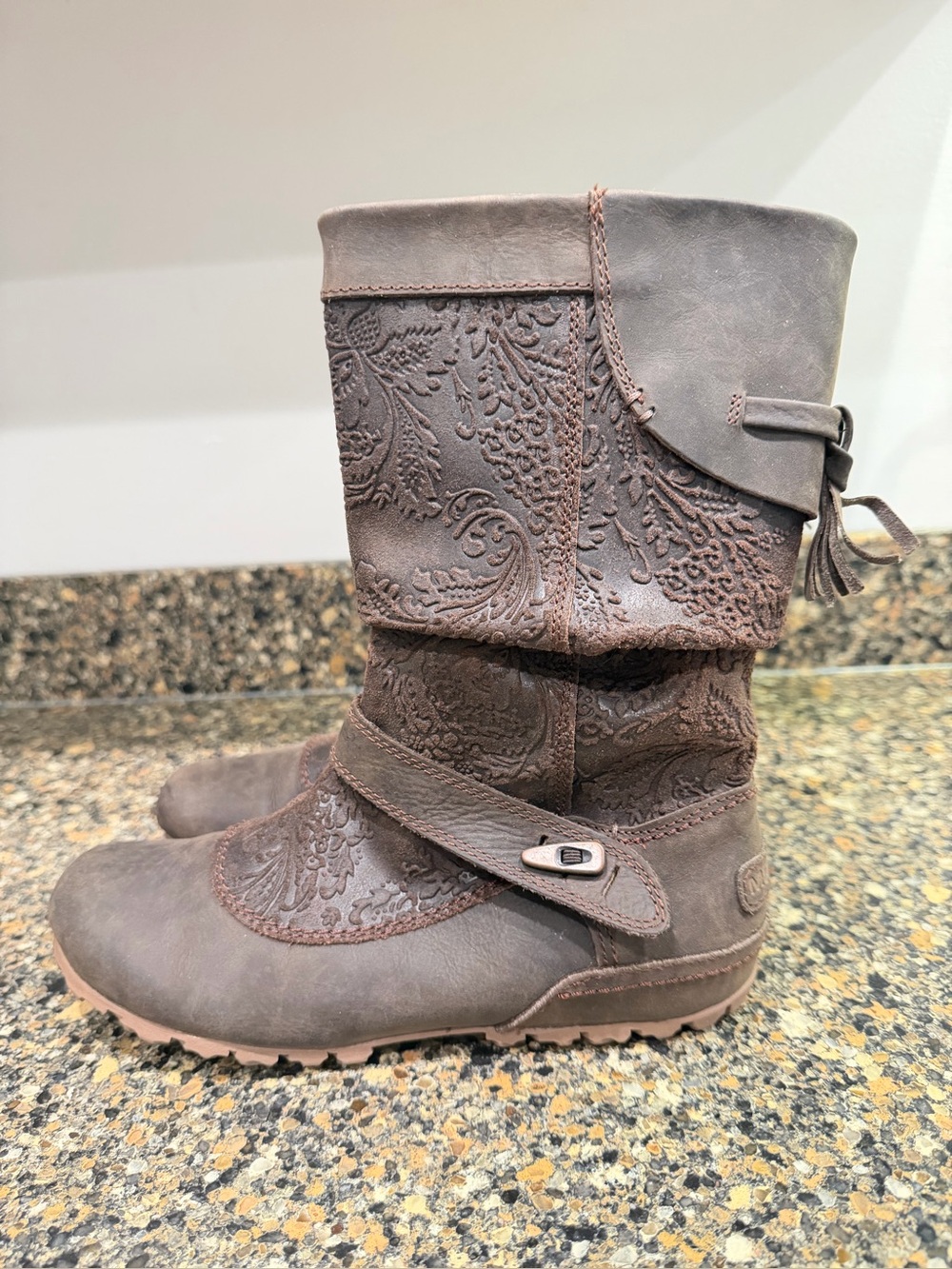 Ladies merrell  haven Brown Embossed Mid-Calf Boot 6